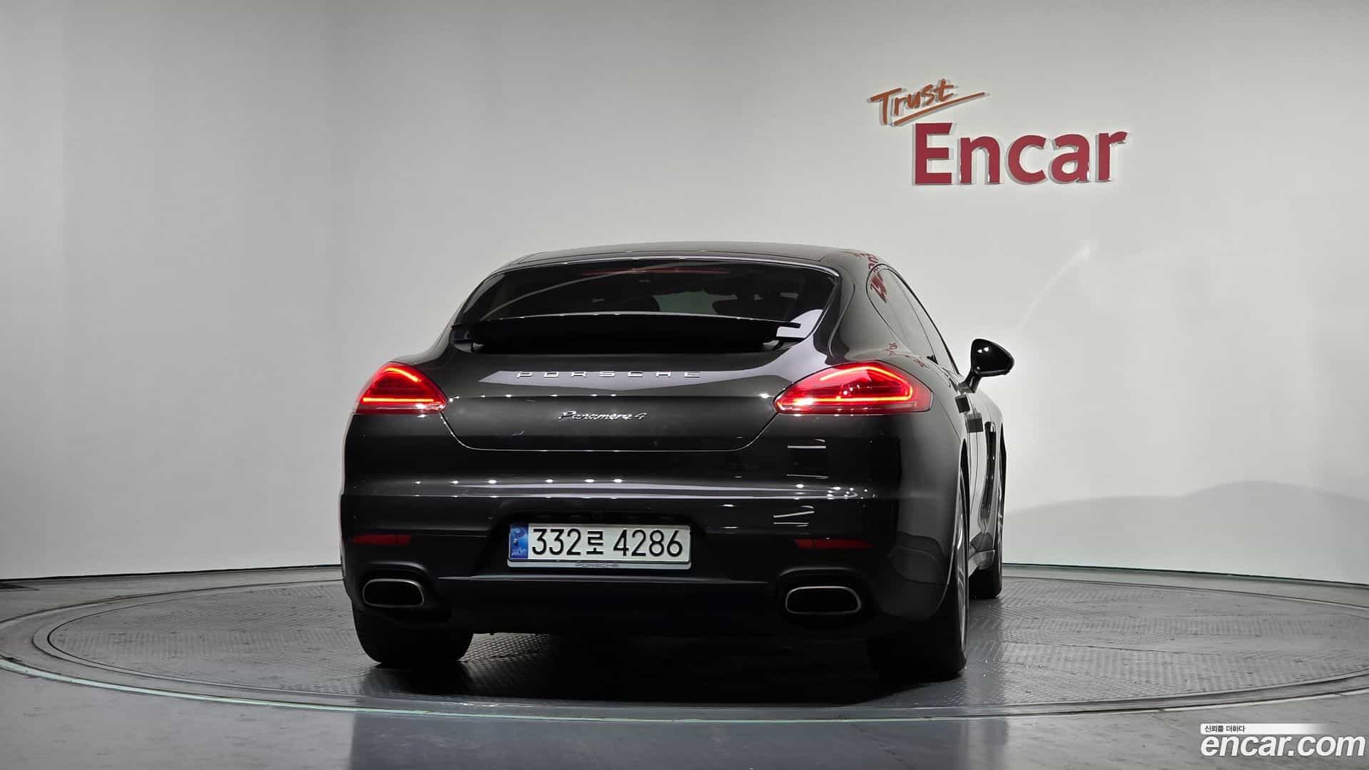 Panamera Porsche 2015.10-OUTER-004