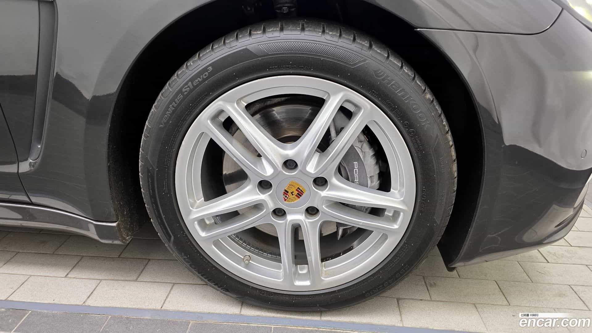 Panamera Porsche 2015.10-OUTER-005