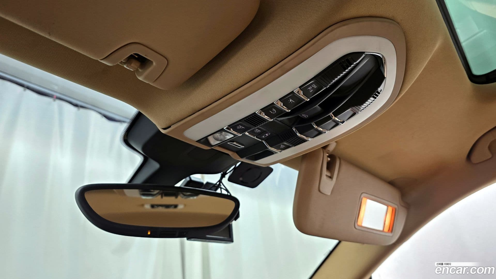 Main__Slider__Photo:Panamera Porsche 2015.10-16