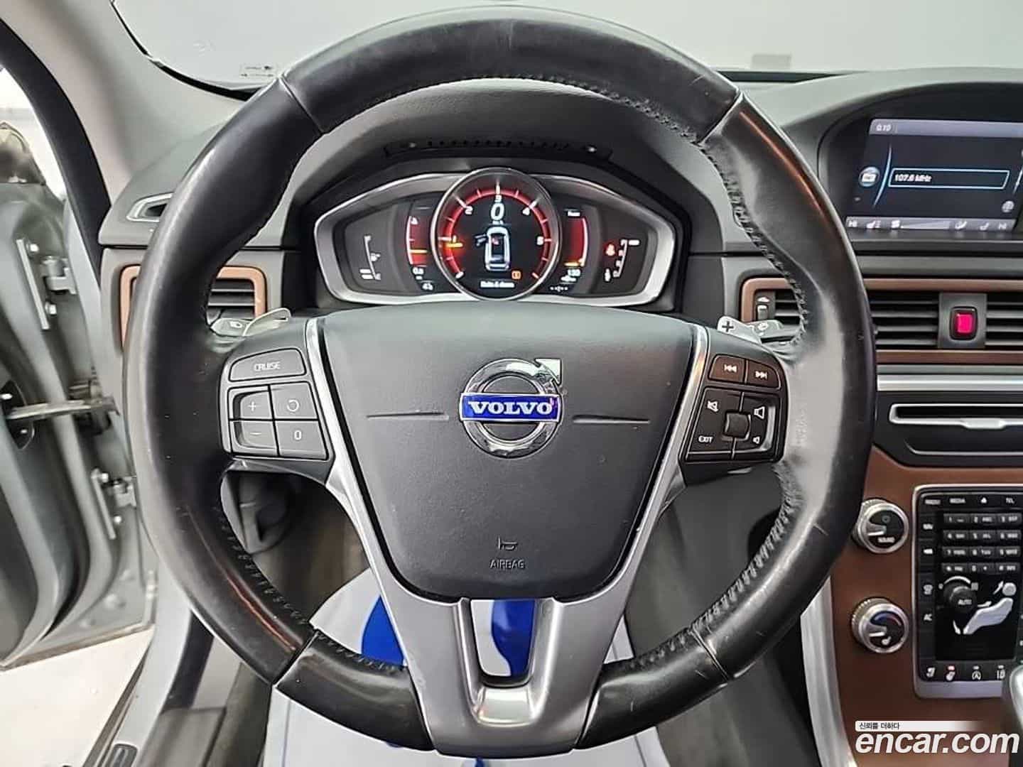 XC70 Volvo 2015.2-INNER-009