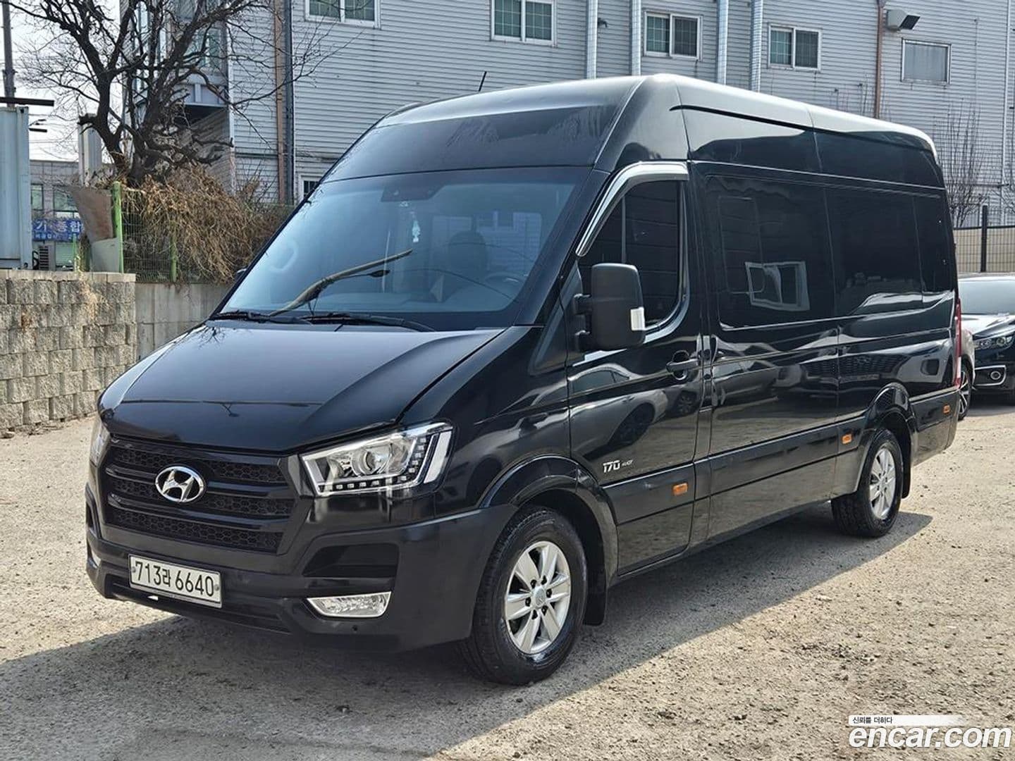 Main__Slider__Photo:Solati Hyundai 2019.4-0