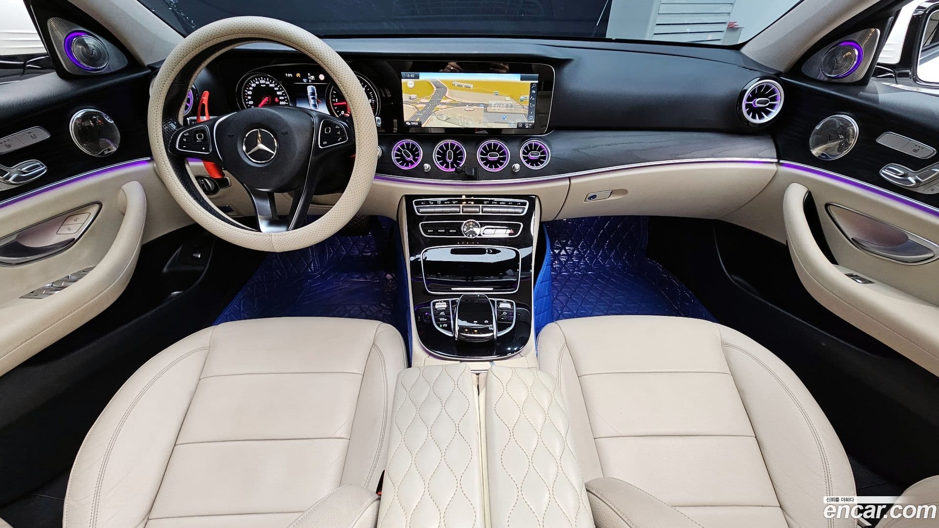Main__Slider__Photo:E-Class Mercedes-Benz 2016.8-0