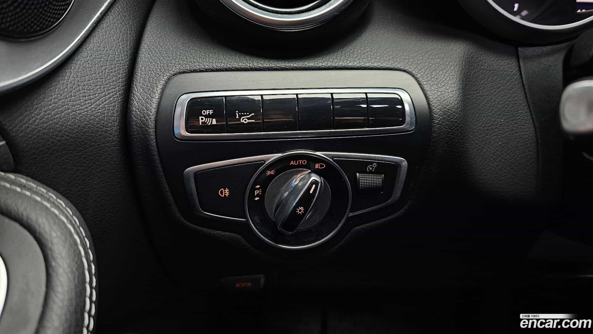 C-Class Mercedes-Benz 2015.7-OPTION-021