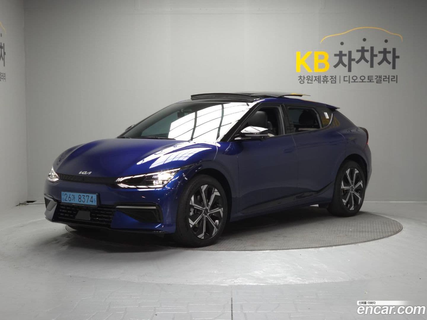 Main__Slider__Photo:EV6 Kia 2023.7-0