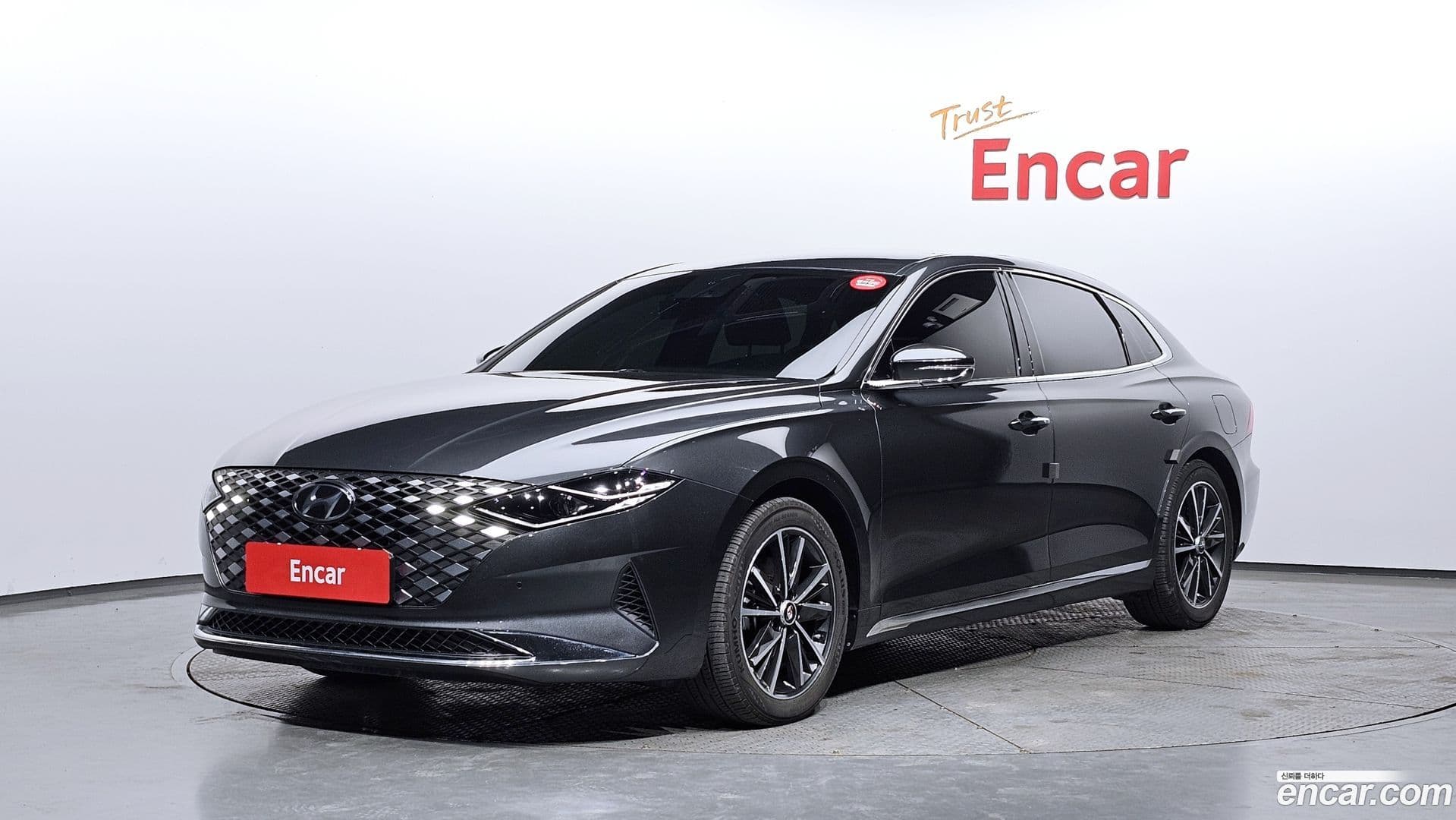 Main__Slider__Photo:Grandeur Hyundai 2021.3-0