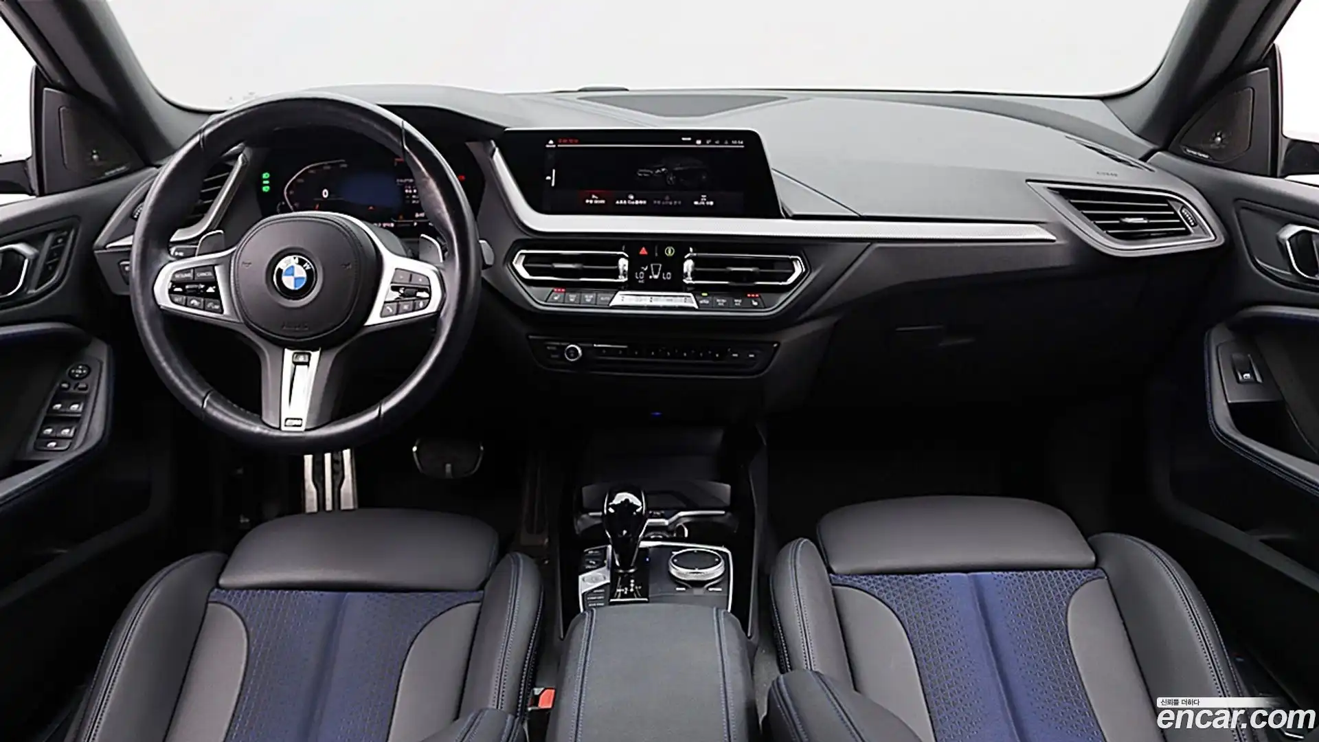 2-Series BMW 2023.3-INNER-007