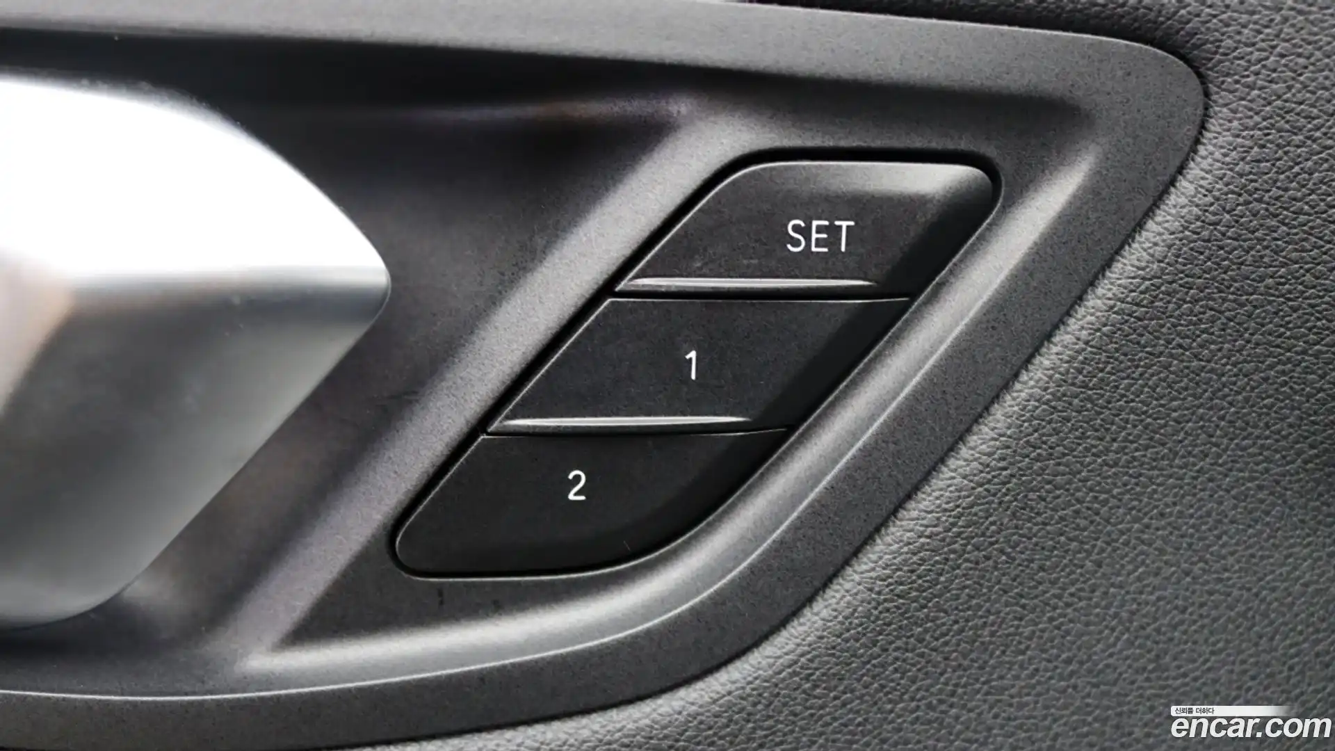 2-Series BMW 2023.3-INNER-010