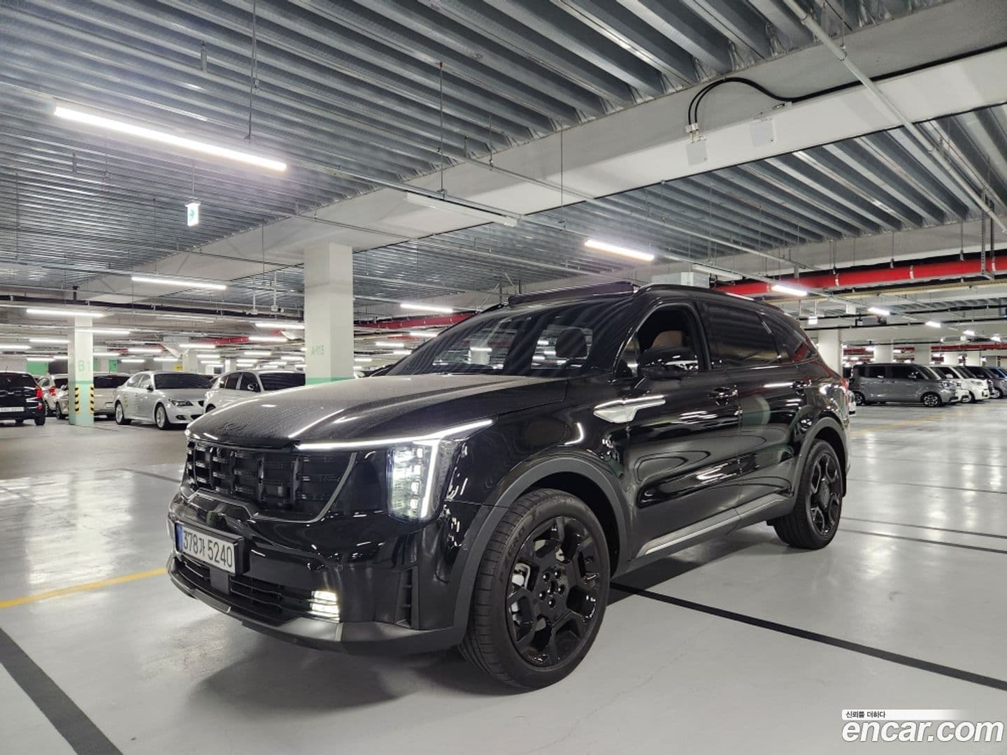 Main__Slider__Photo:Sorento Kia 2025.8-0