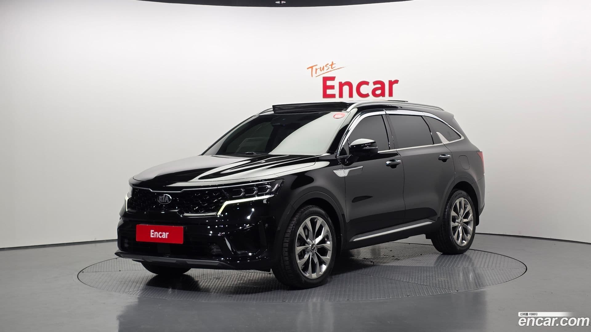 Main__Slider__Photo:Sorento Kia 2020.4-0