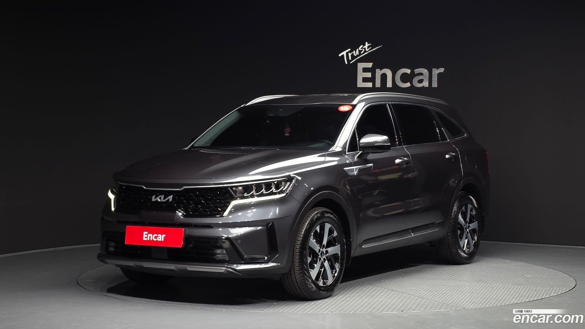 Main__Slider__Photo:Sorento Kia 2021.6-0