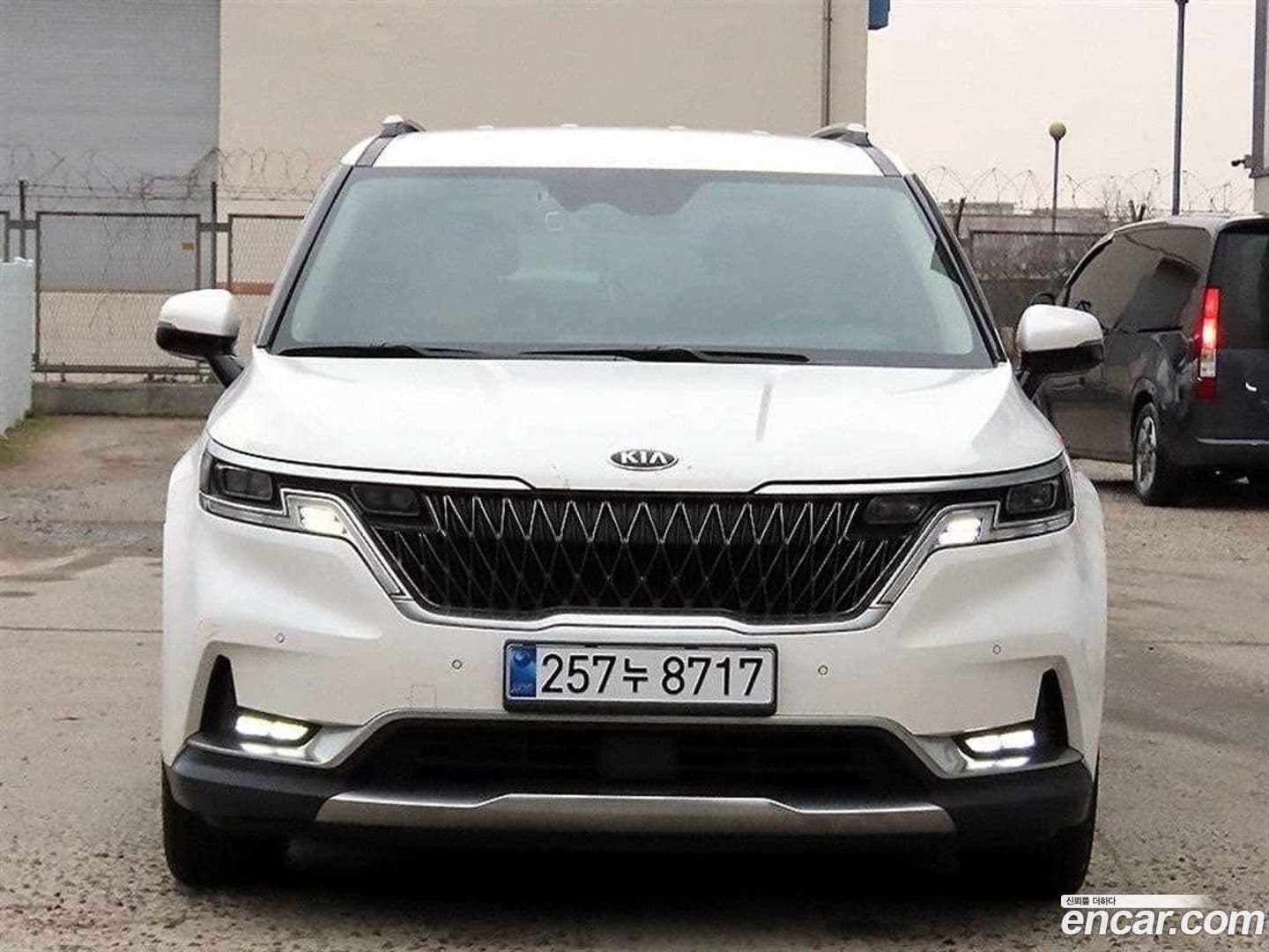 Main__Slider__Photo:Canival Kia 2020.11-0