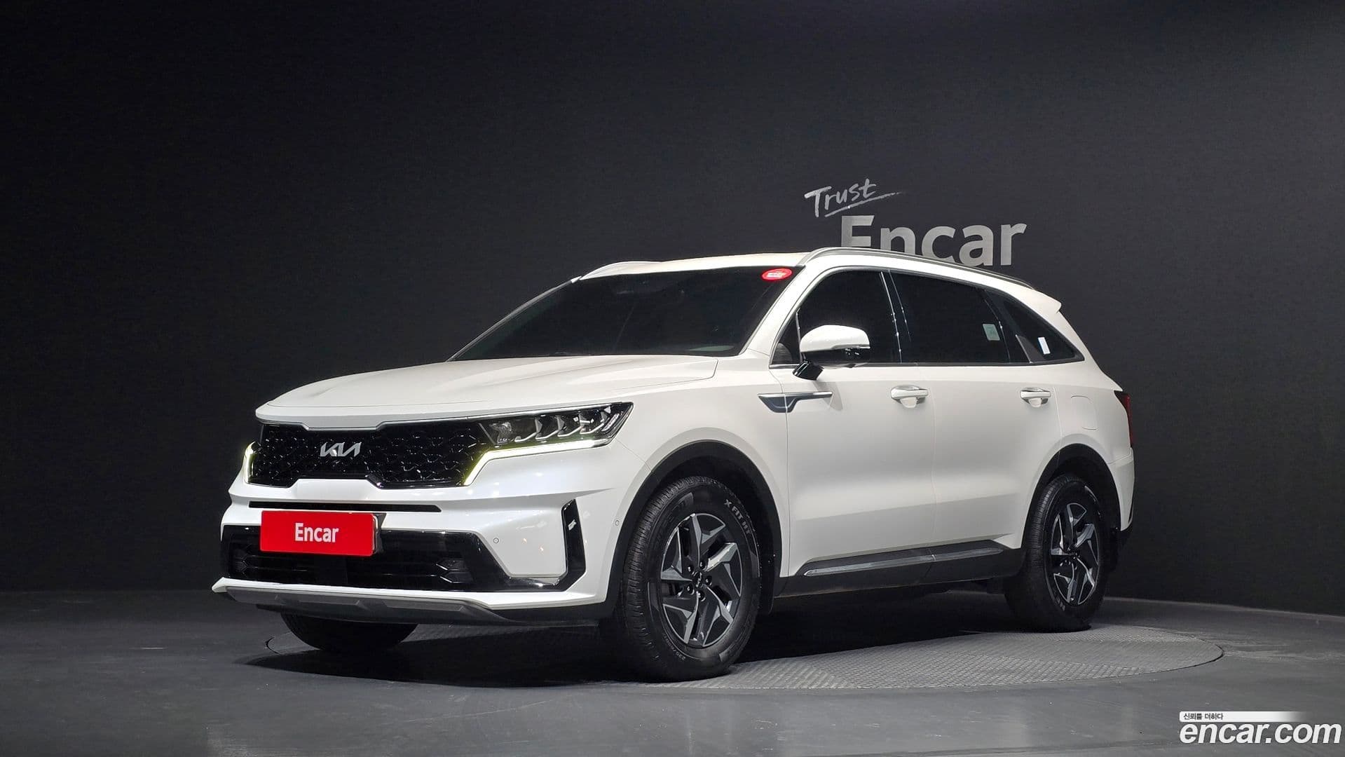 Main__Slider__Photo:Sorento Kia 2021.11-0