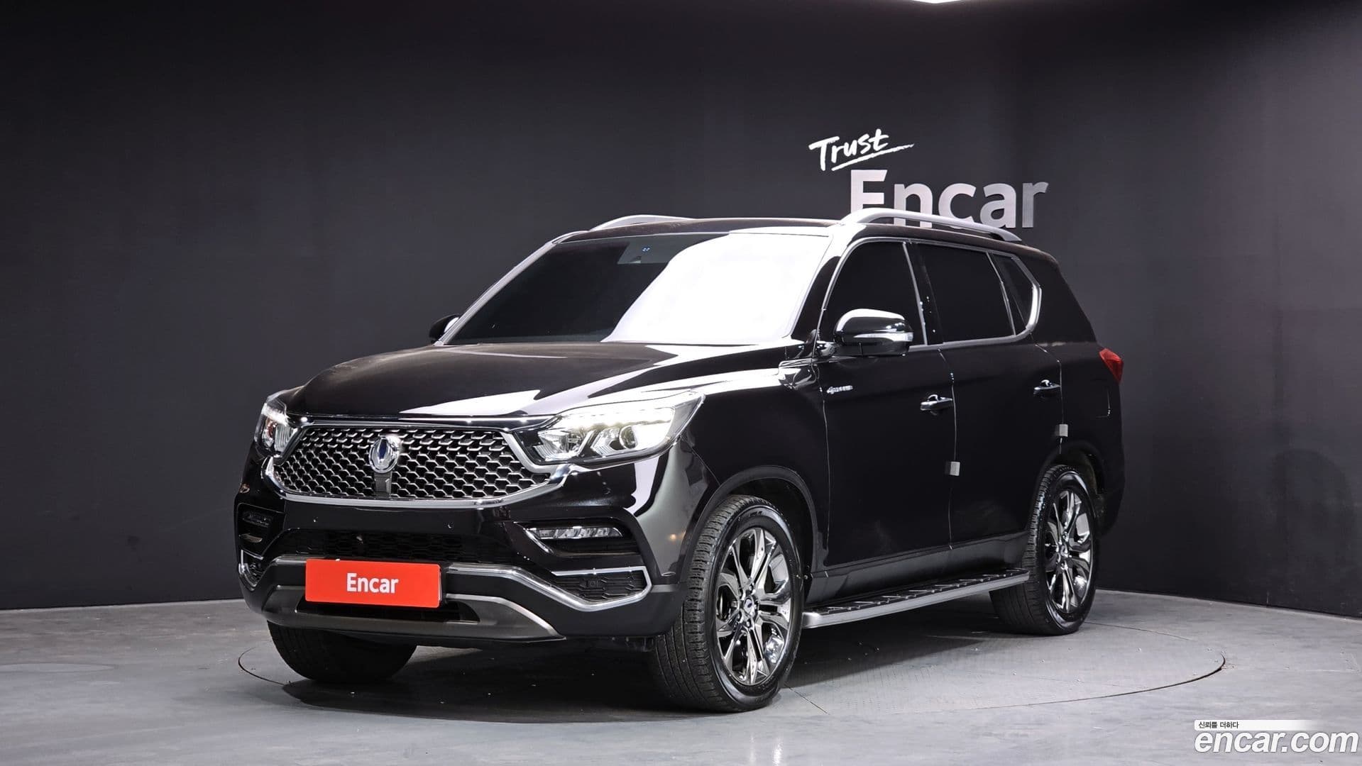 Main__Slider__Photo:Rexton KG Mobility 2020.9-0