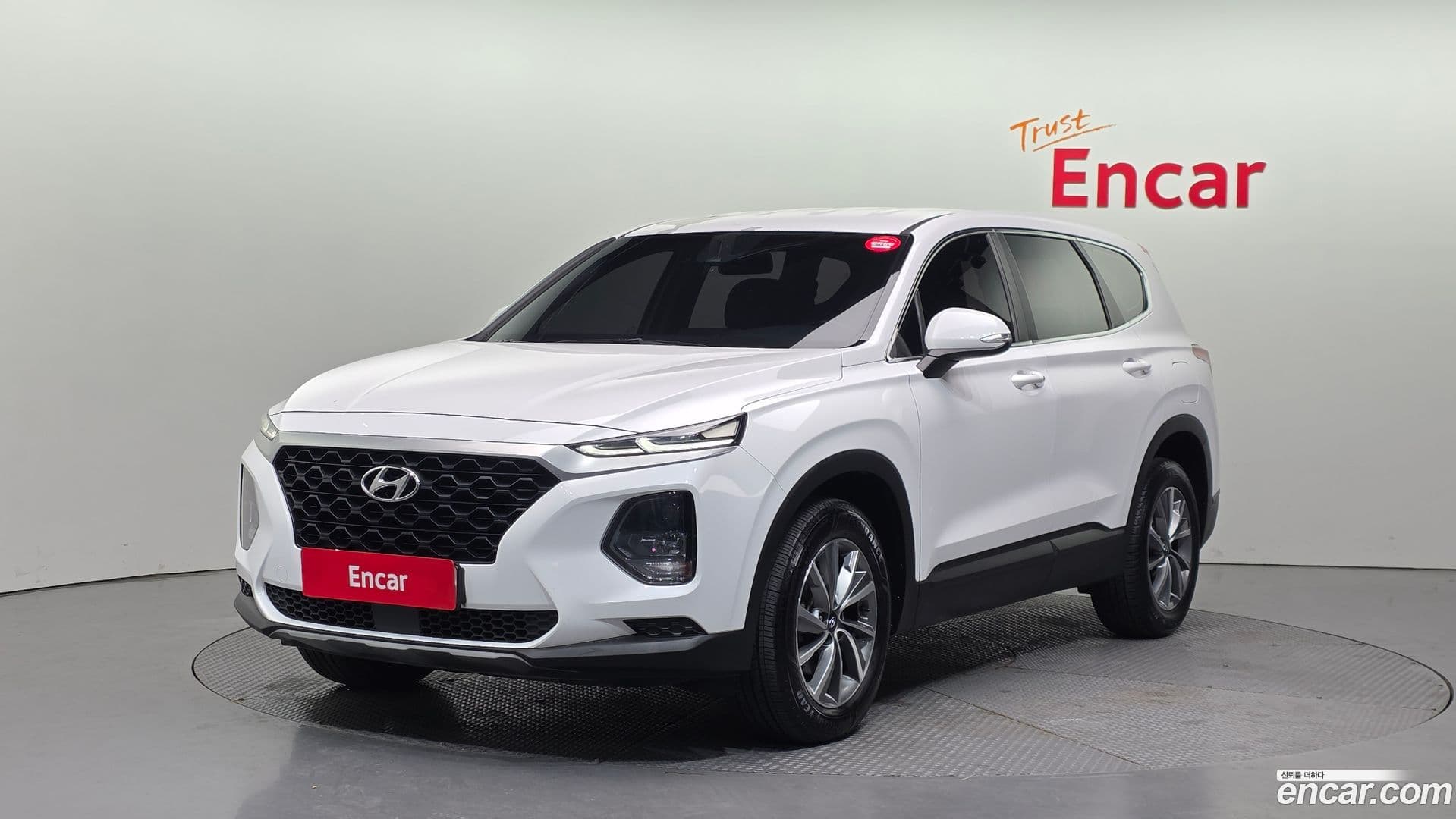 Main__Slider__Photo:Santafe Hyundai 2018.9-0