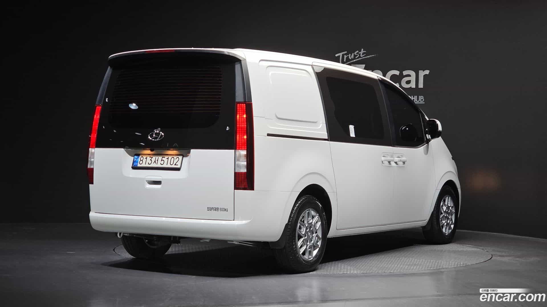 Staria Hyundai 2022.0-OUTER-002