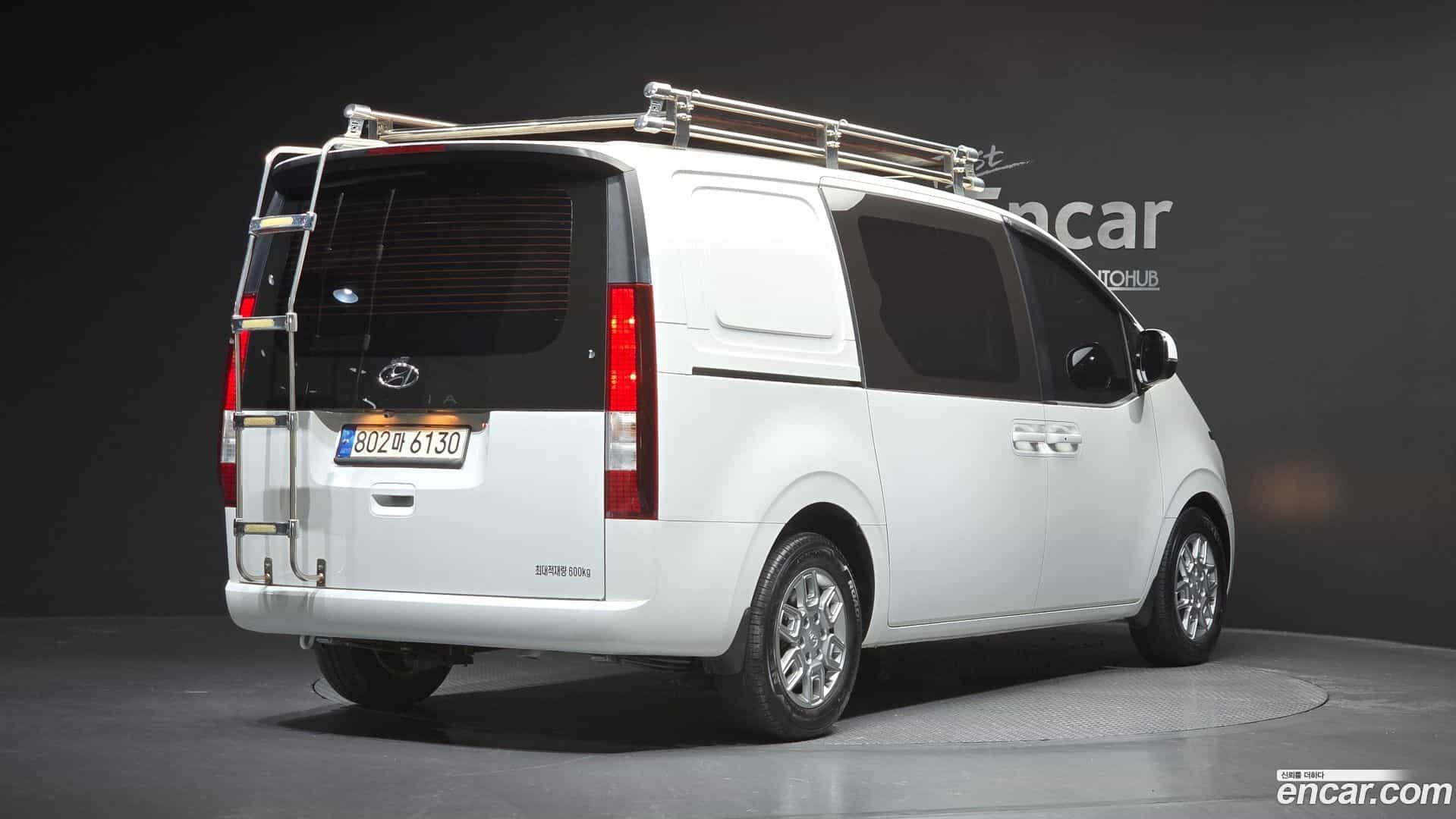 Staria Hyundai 2022.0-OUTER-002