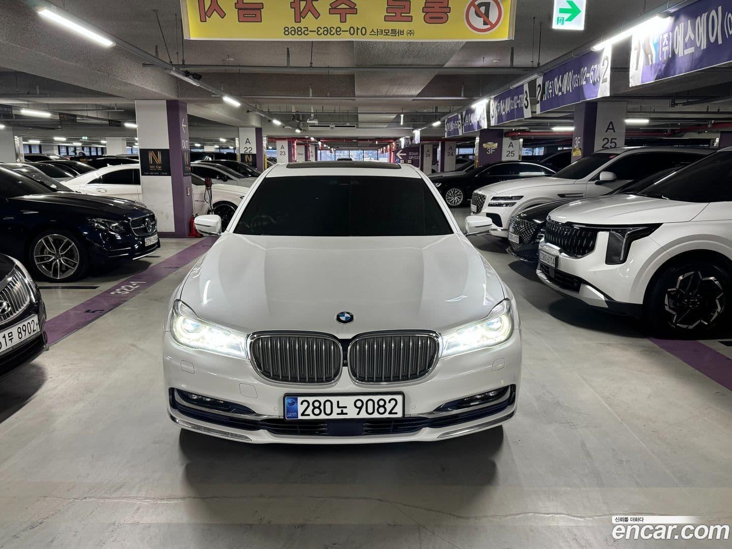 Main__Slider__Photo:7-Series BMW 2016.10-0