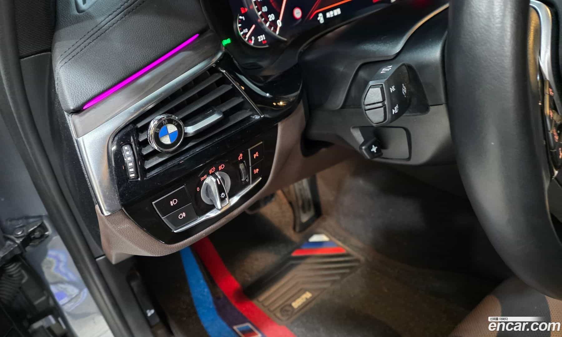 5-Series BMW 2018.2-INNER-009