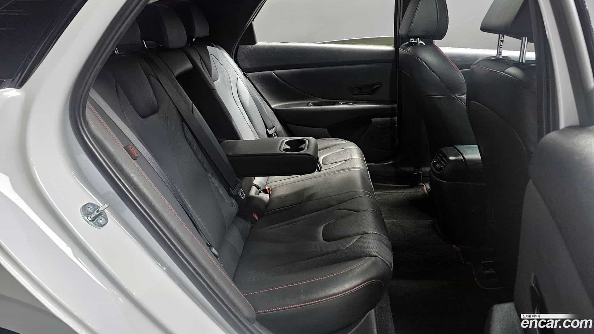 AVANTE Hyundai 2024.10-OPTION-016