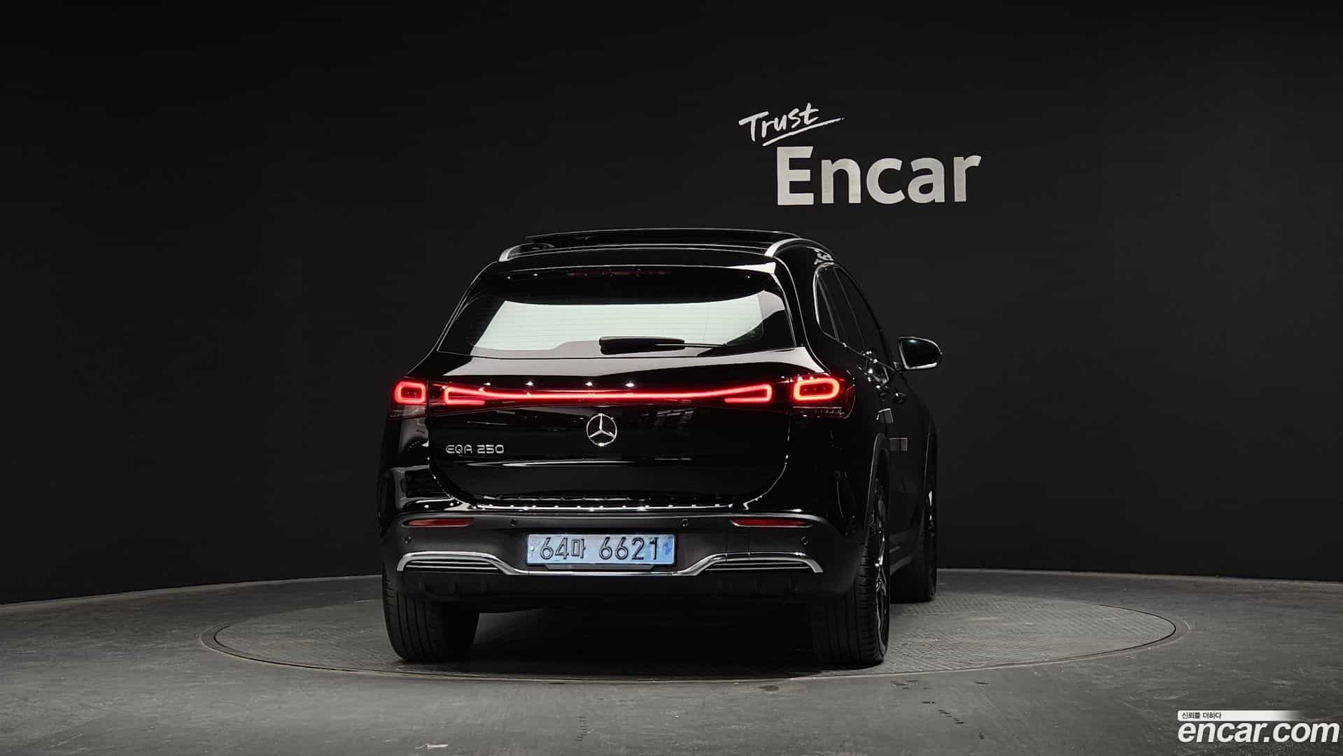 EQA Mercedes-Benz 2022.9-OUTER-004