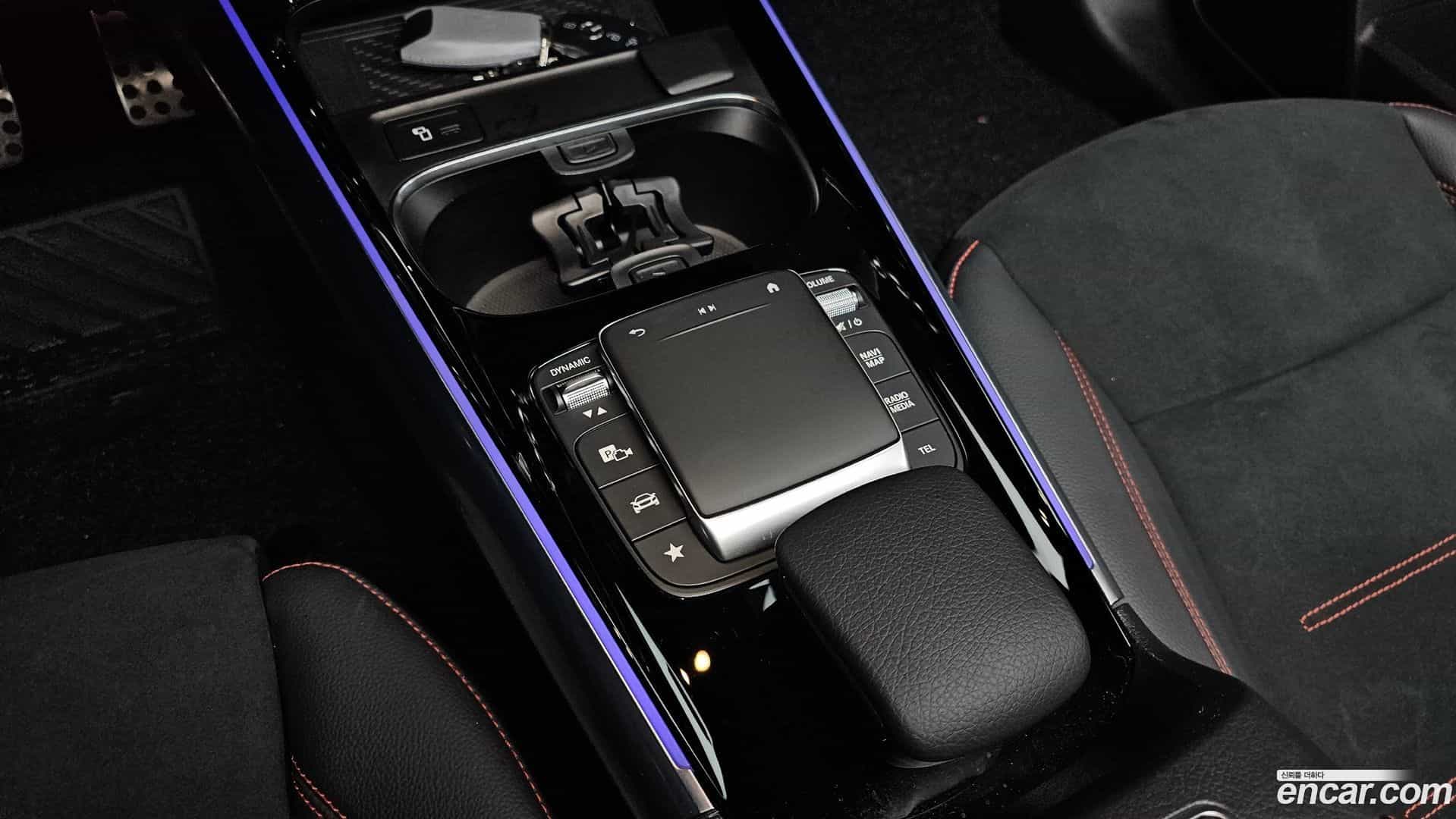 EQA Mercedes-Benz 2022.9-OPTION-022