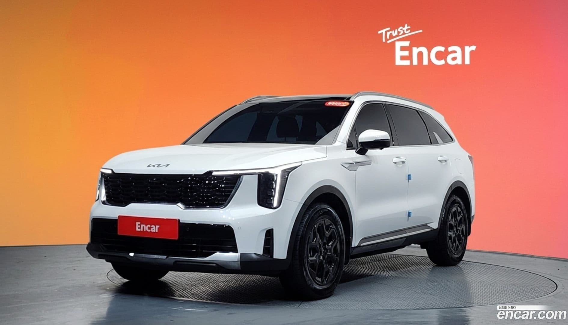 Main__Slider__Photo:Sorento Kia 2025.6-0