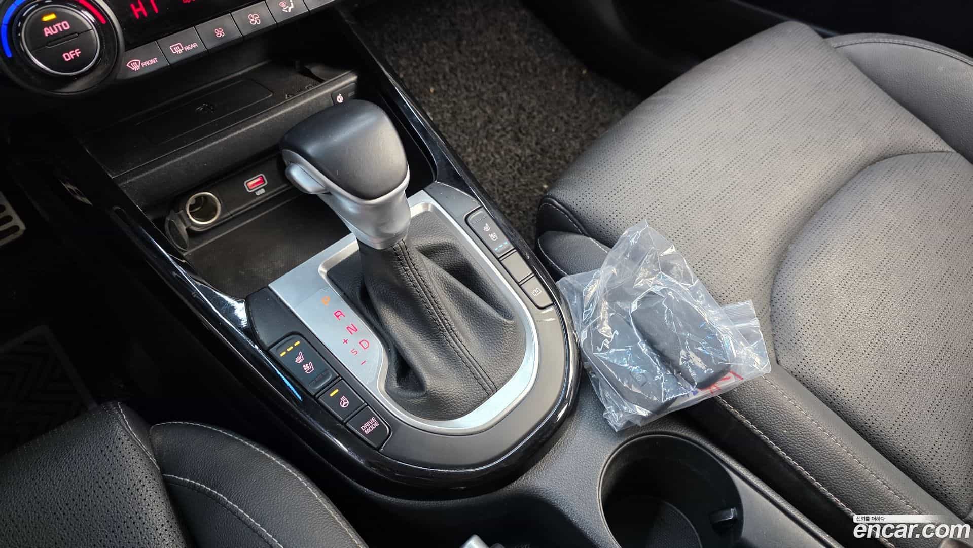 K3 Kia 2023.1-INNER-009