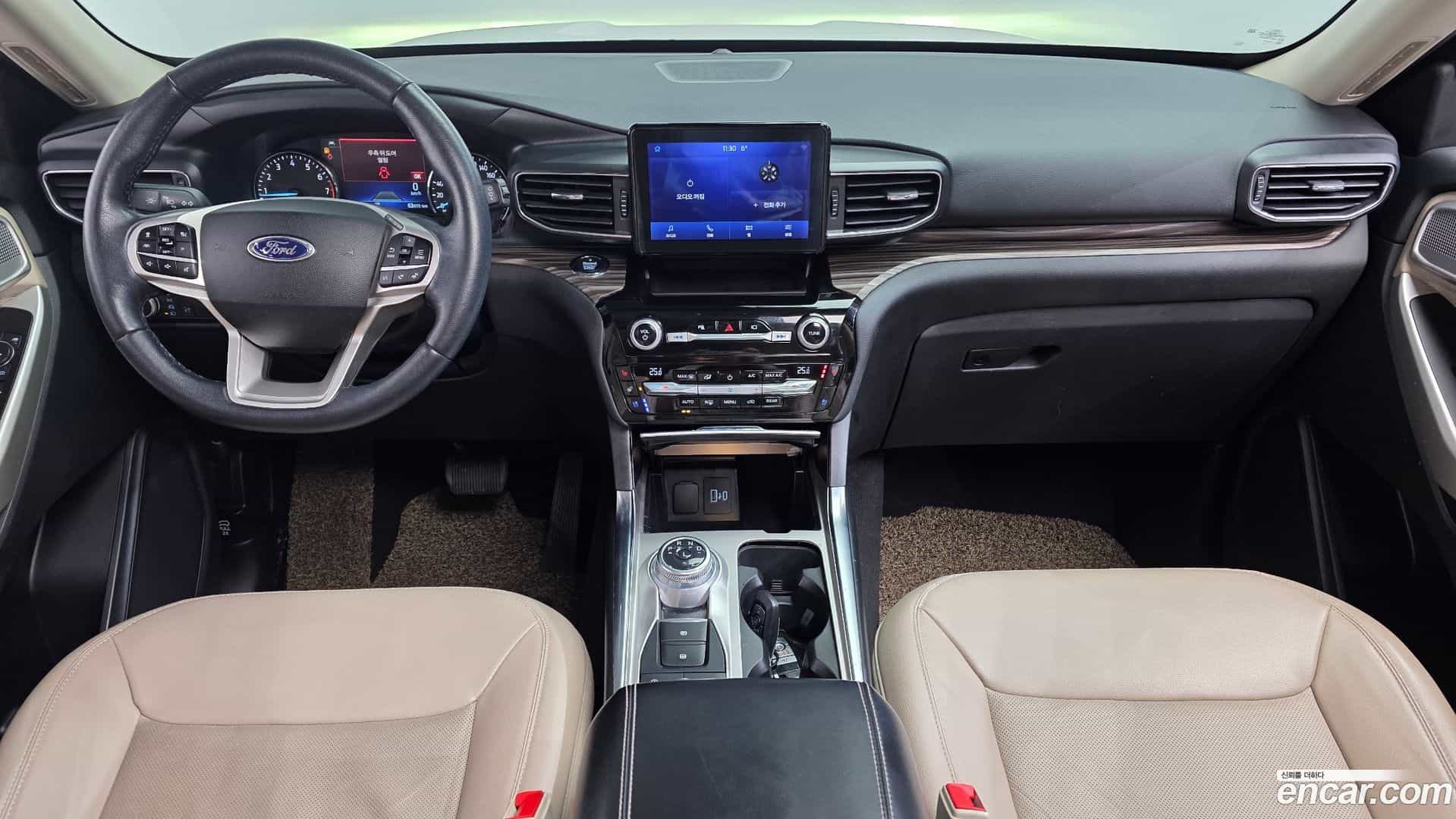 Explorer Ford 2021.4-INNER-007
