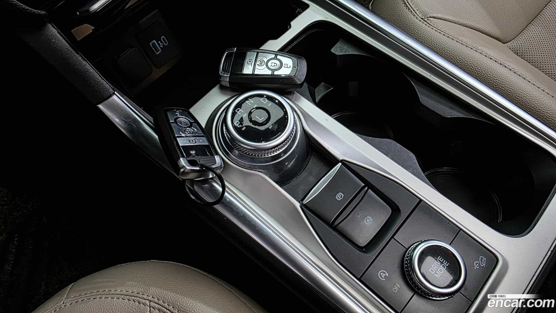 Explorer Ford 2021.4-INNER-009