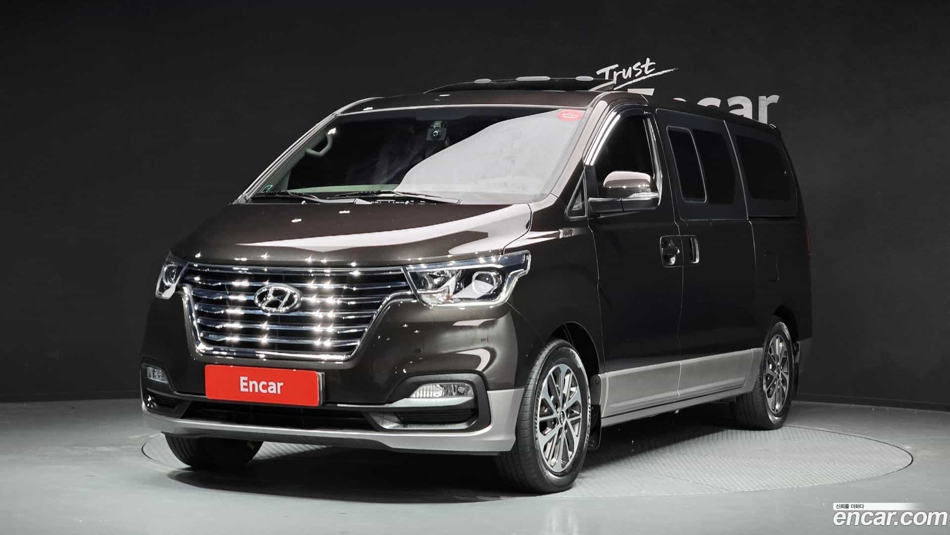 Starex Hyundai 2018.2-OUTER-001