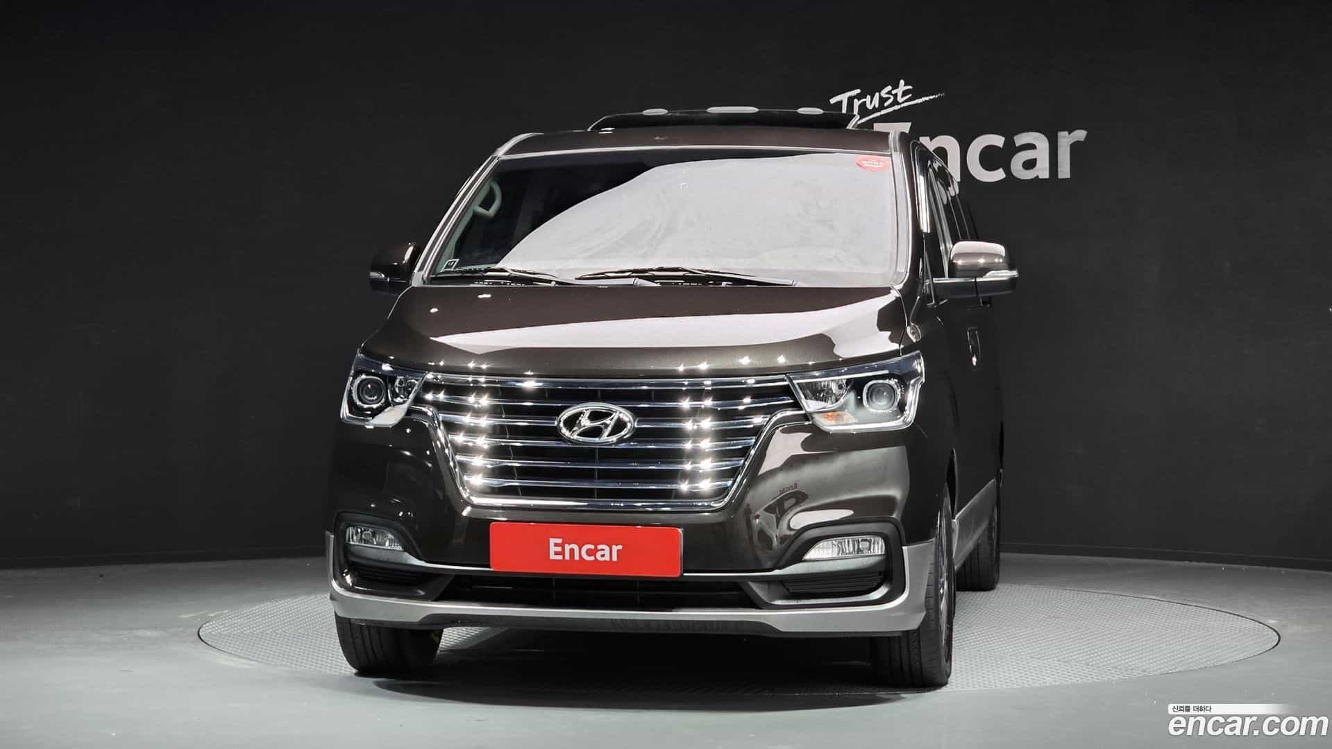 Starex Hyundai 2018.2-OUTER-003