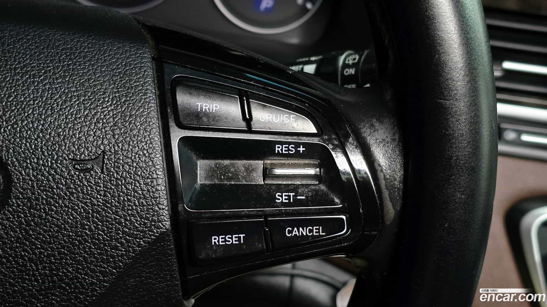 Starex Hyundai 2018.2-OPTION-019