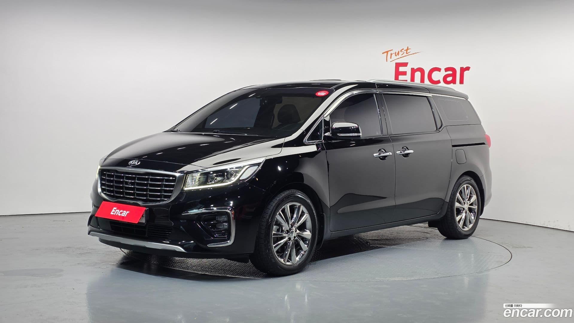 Main__Slider__Photo:Canival Kia 2018.9-0