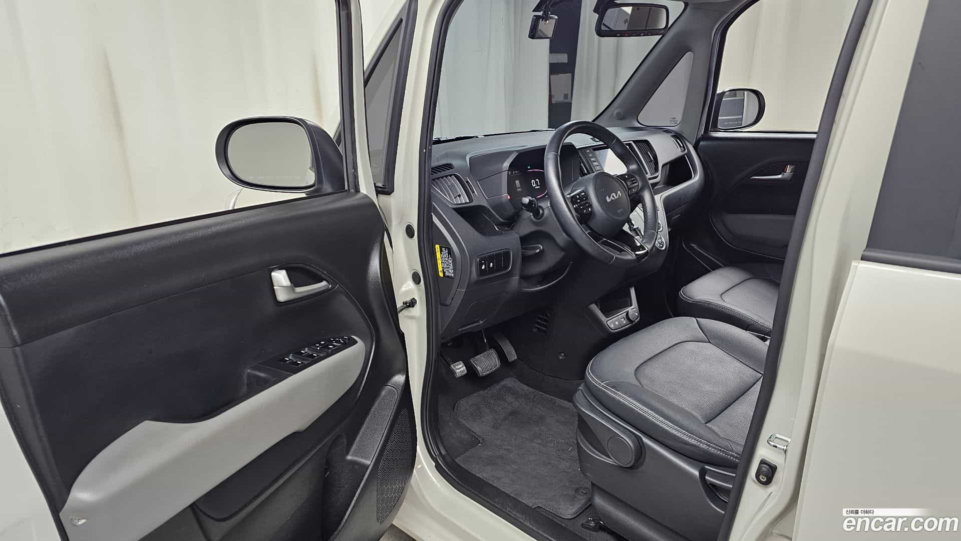 RAY Kia 2023.1-INNER-010