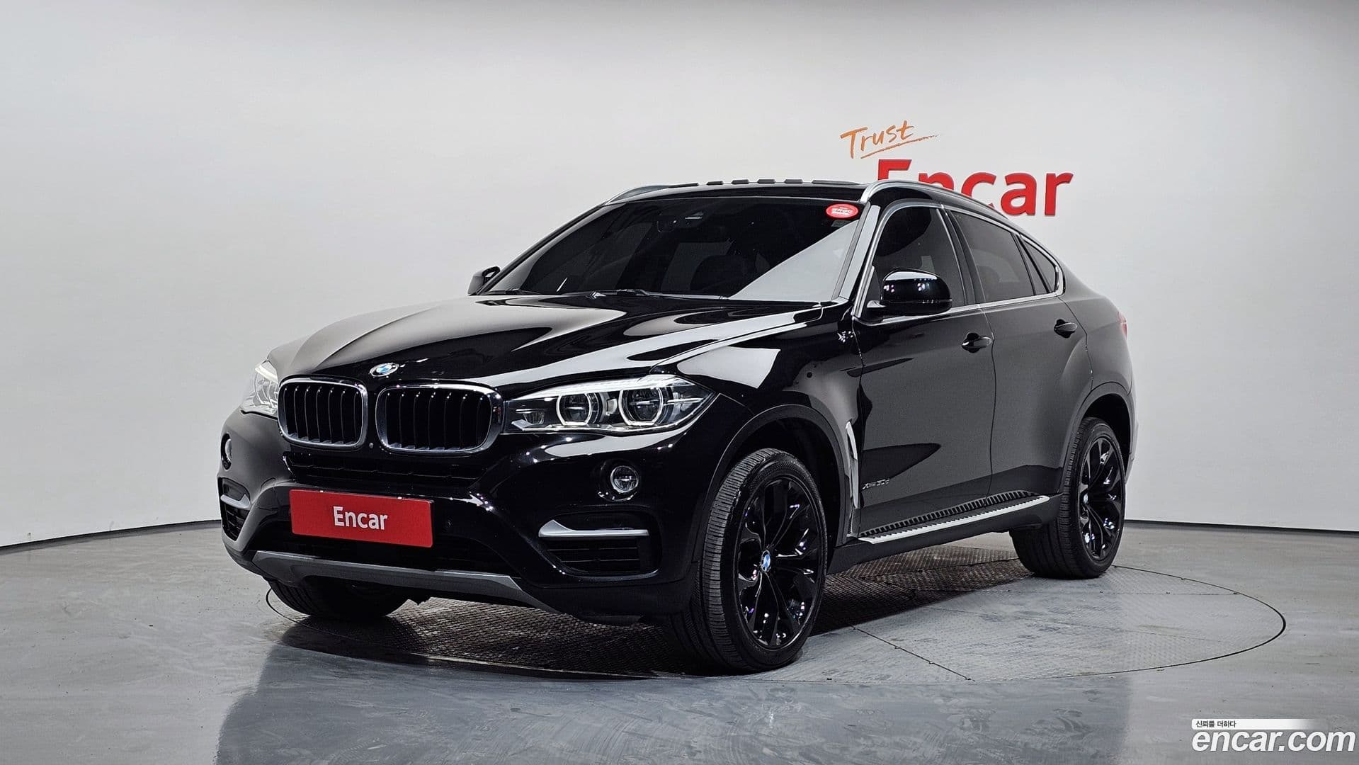 Main__Slider__Photo:X6 BMW 2019.4-0
