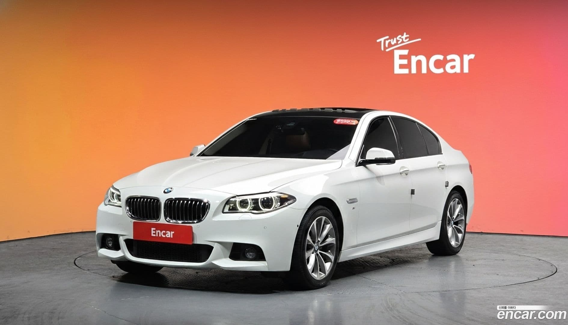Main__Slider__Photo:5-Series BMW 2016.0-0