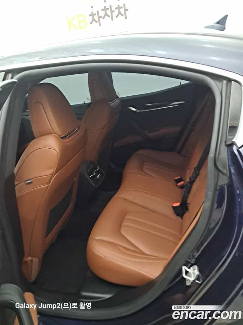 Ghibli Maserati 2021.11-INNER-007