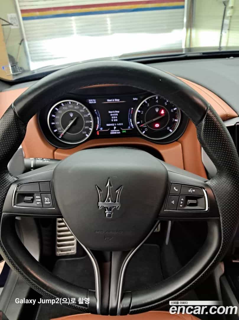 Ghibli Maserati 2021.11-OPTION-018