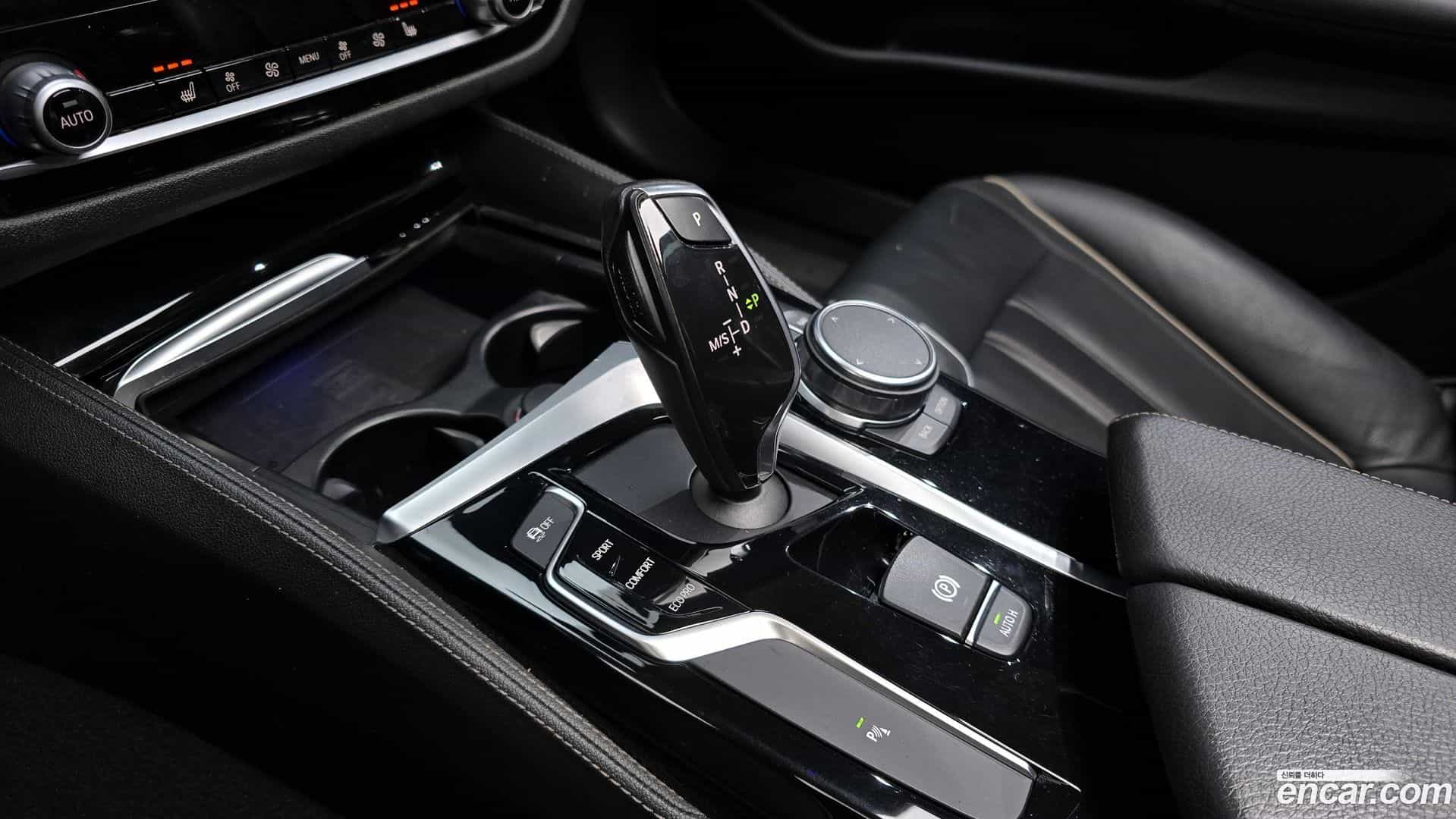 5-Series BMW 2018.4-INNER-009