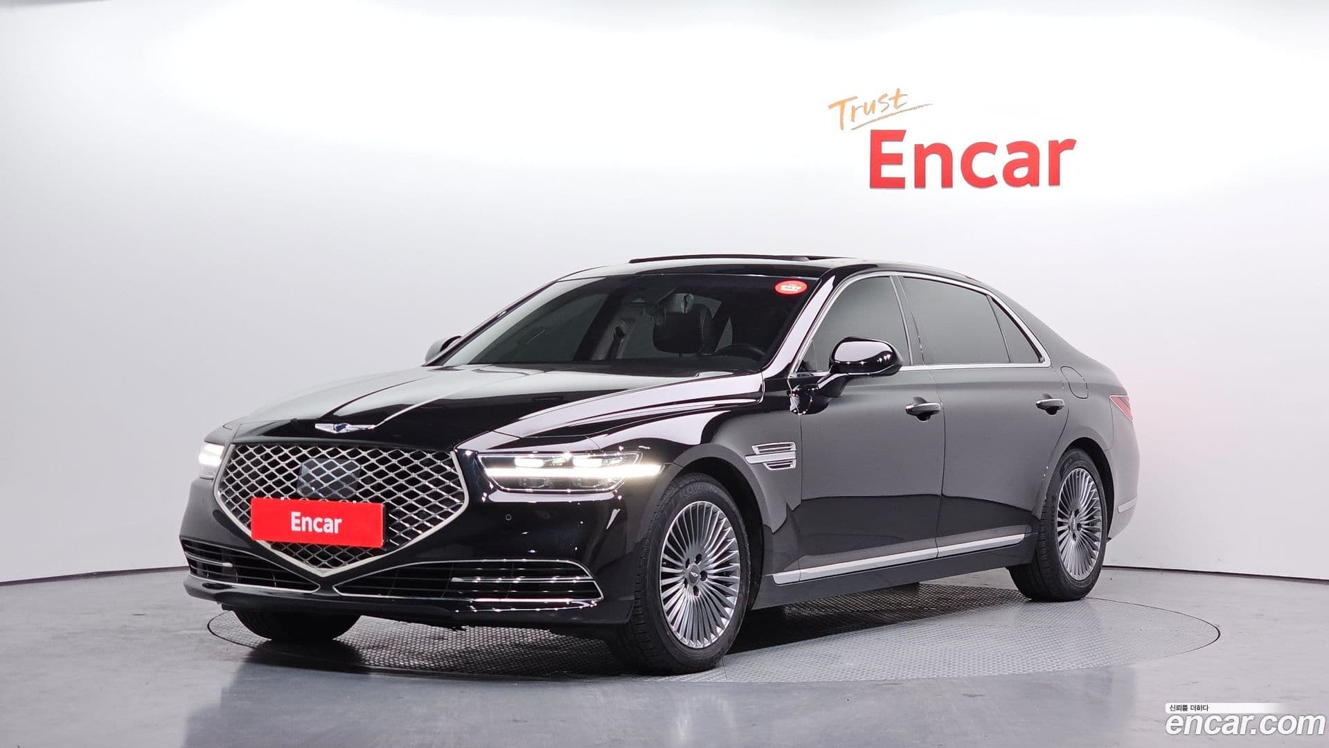 Main__Slider__Photo:G90 Genesis 2019.11-0