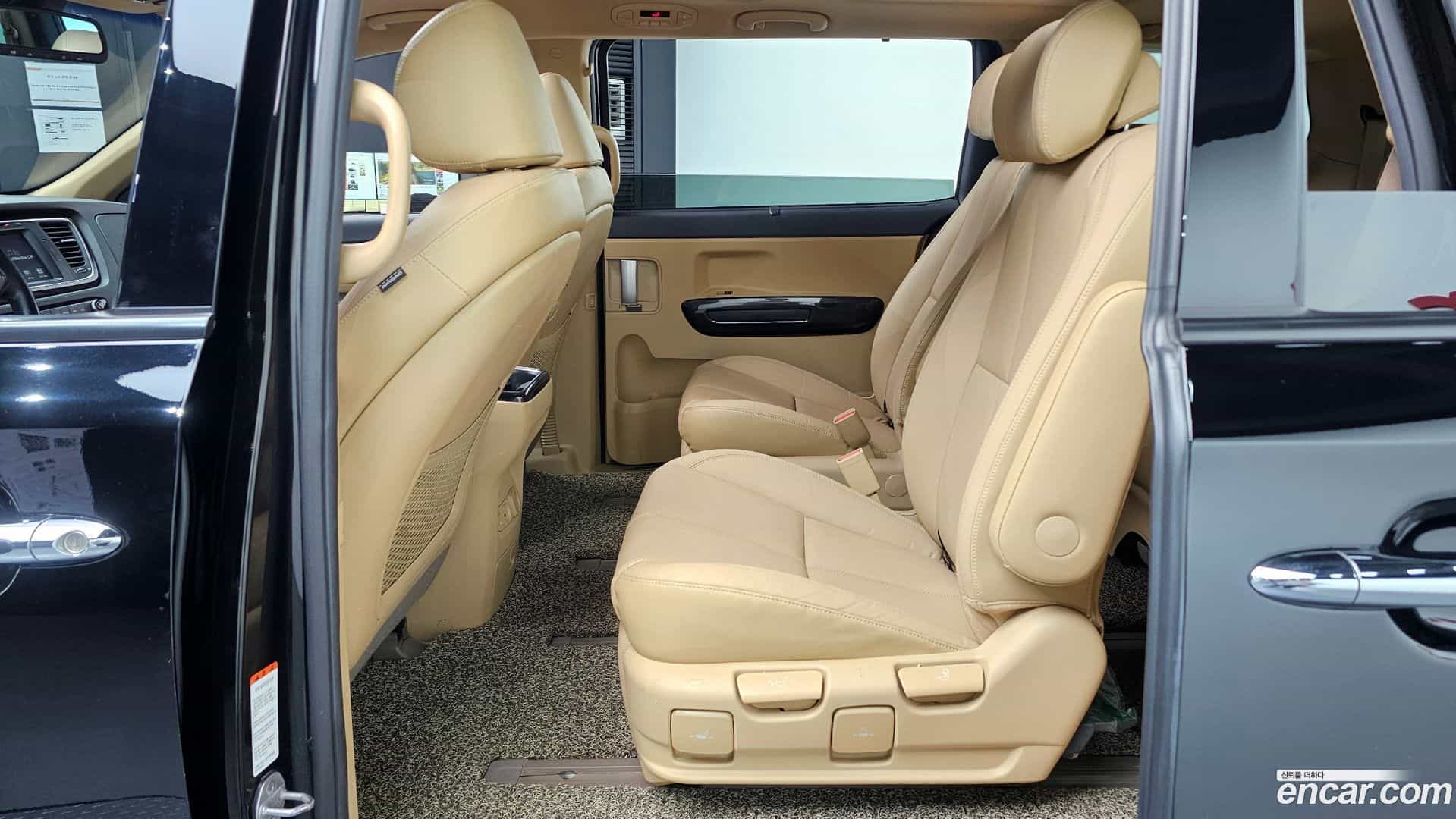 Canival Kia 2017.3-OPTION-016