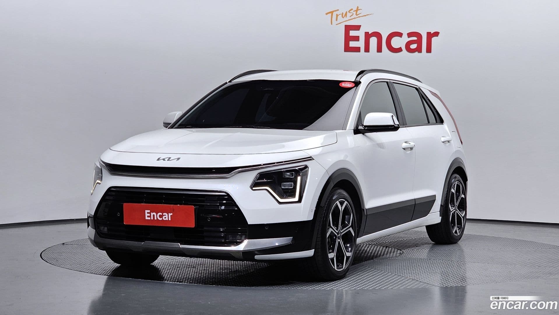 Main__Slider__Photo:Niro Kia 2022.4-0