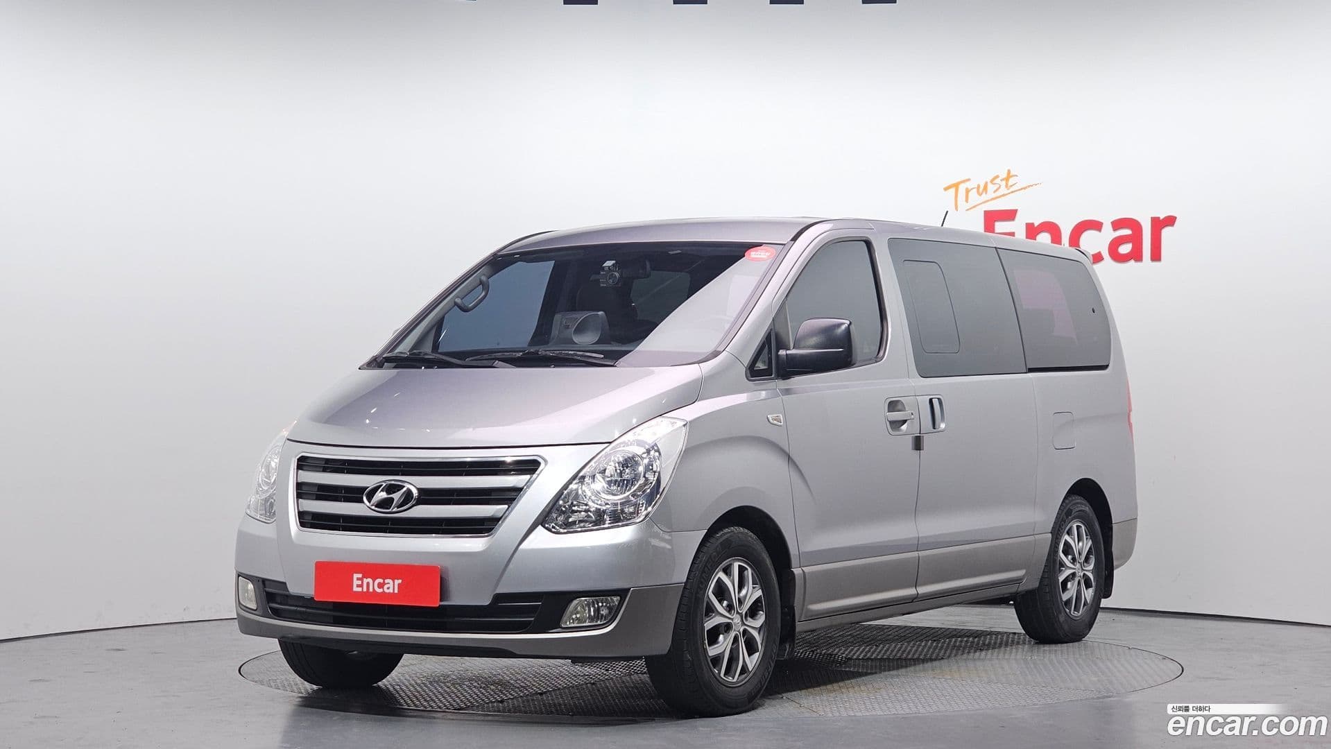 Main__Slider__Photo:Starex Hyundai 2015.9-0