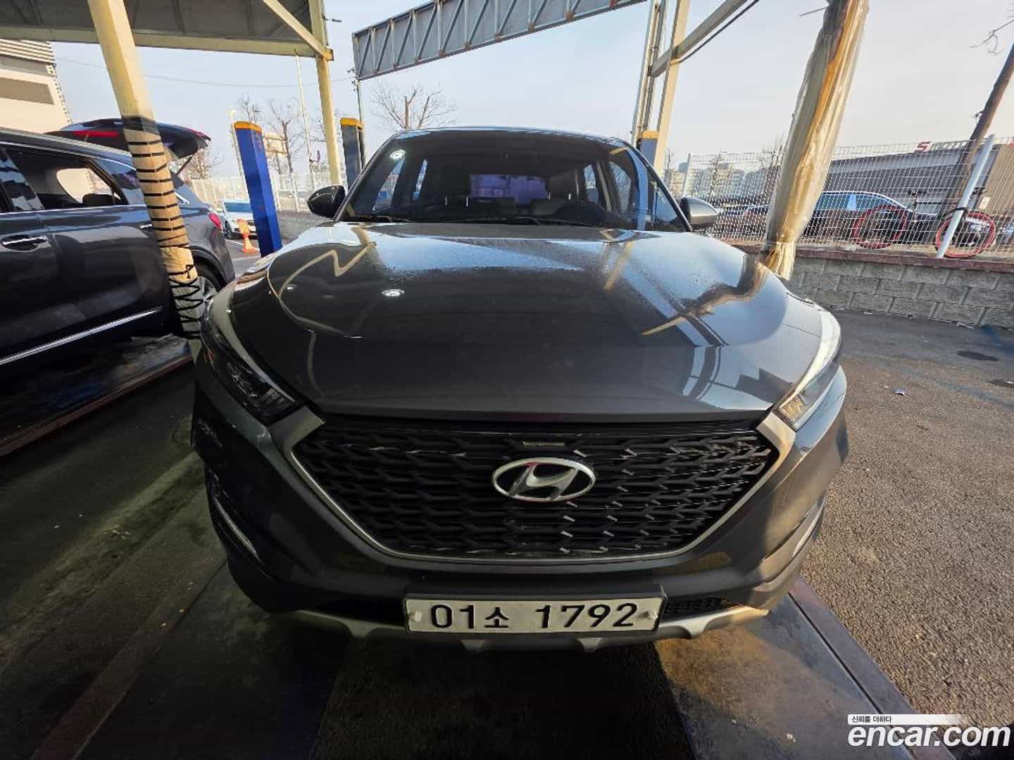 Tucson Hyundai 2018.3-OUTER-001