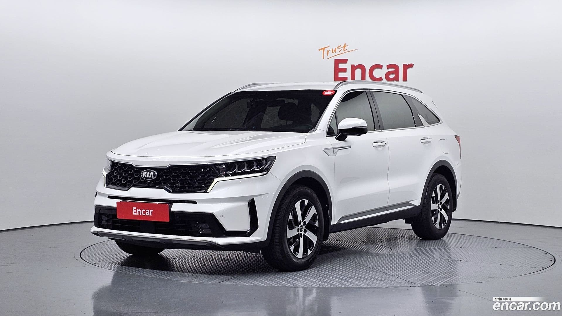 Main__Slider__Photo:Sorento Kia 2021.3-0