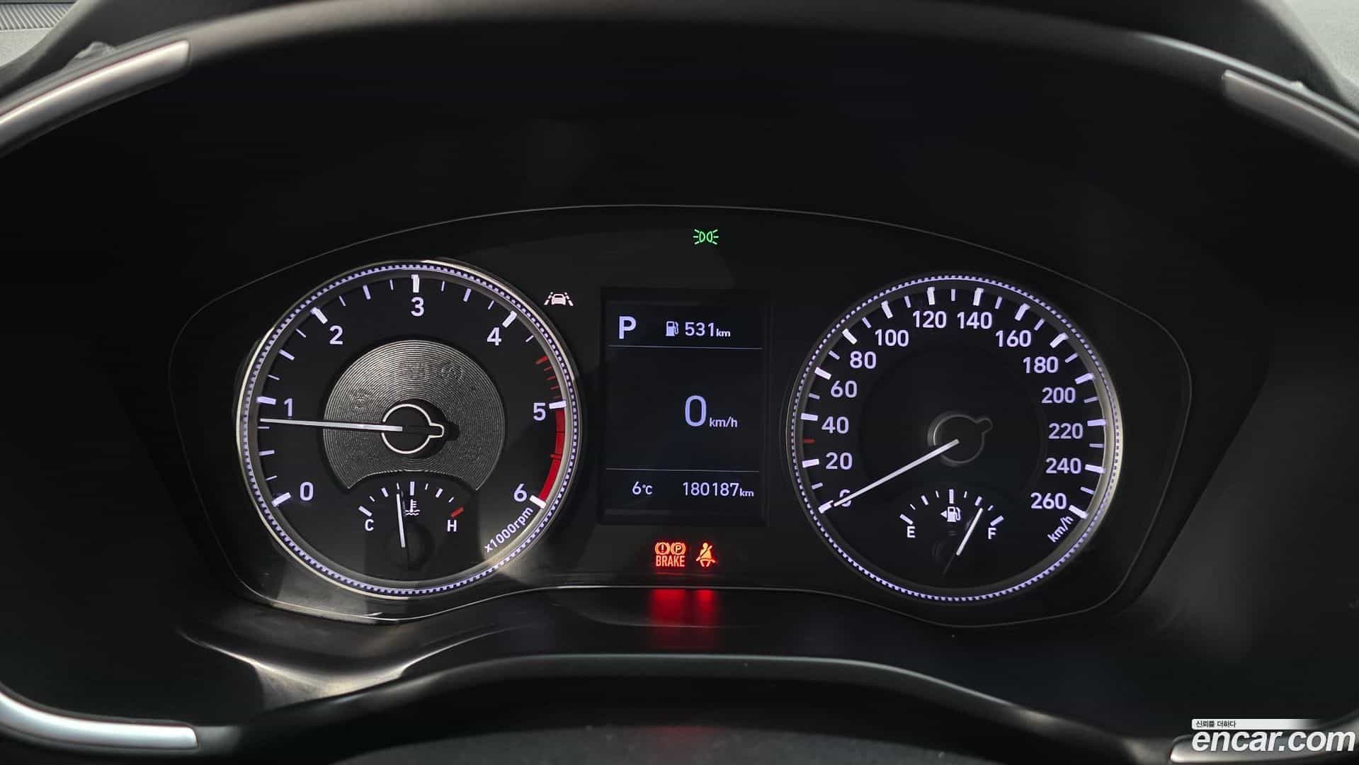 Santafe Hyundai 2018.10-INNER-008