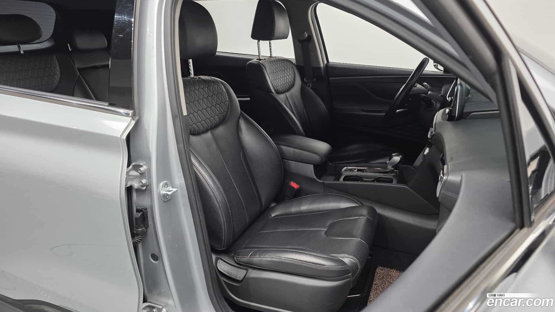 Santafe Hyundai 2018.10-INNER-010
