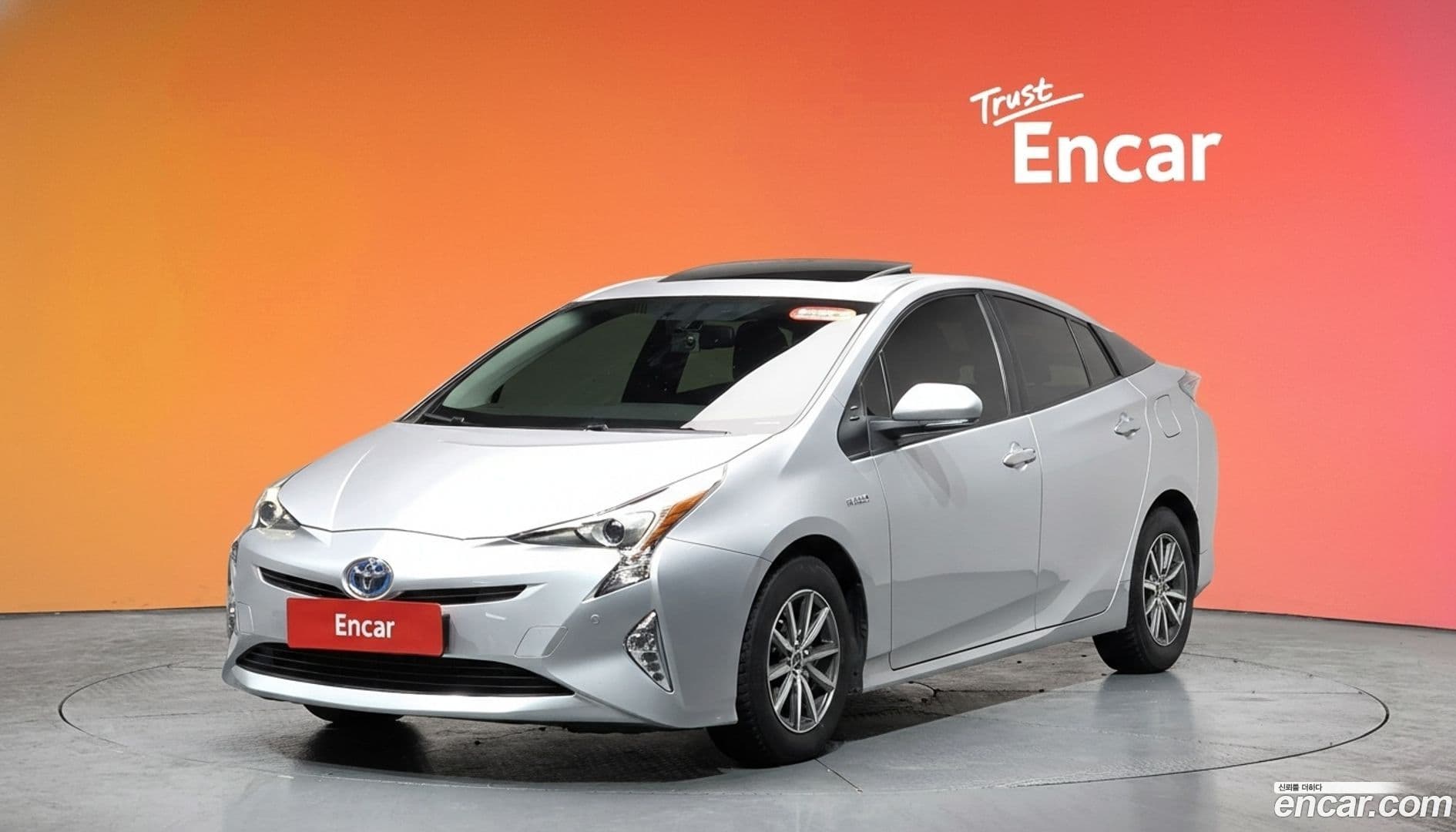 Main__Slider__Photo:Prius Toyota 2018.7-0