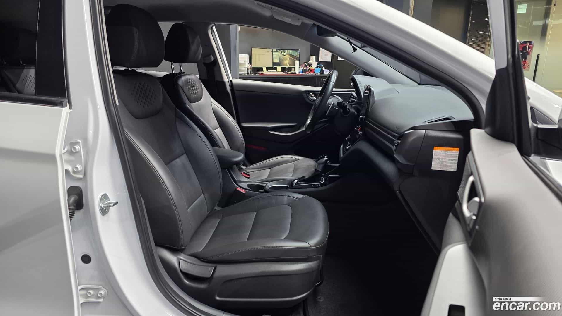 Ioniq Hyundai 2019.11-OPTION-015