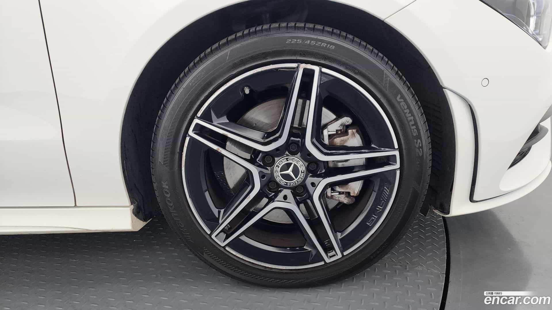CLA-Class Mercedes-Benz 2022.11-OUTER-005